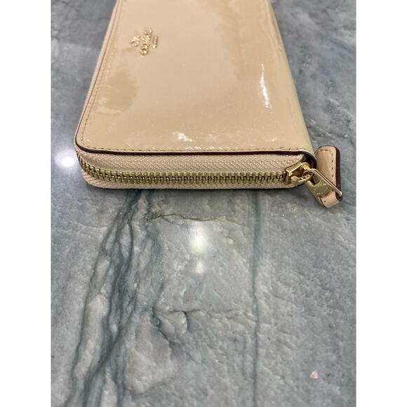 Coach Boxed Patent Leather Accordion Zip Around Wallet F55734 - Picture 6 of 14